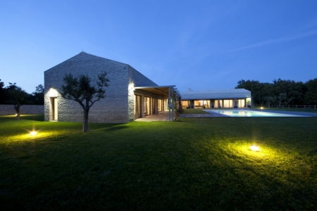 Villa di lusso con piscina vista notte